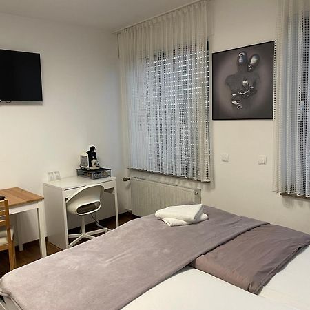 Hotel Kronenhof & Gaststaette Zum Fehling Jülich Esterno foto